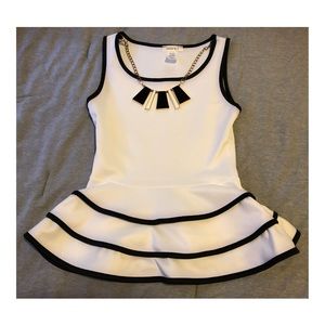 Peplum top w attached necklace